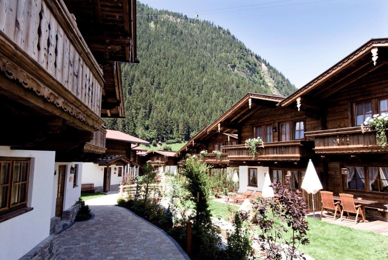 Brugger Chaletdorf Villa Mayrhofen Exterior photo